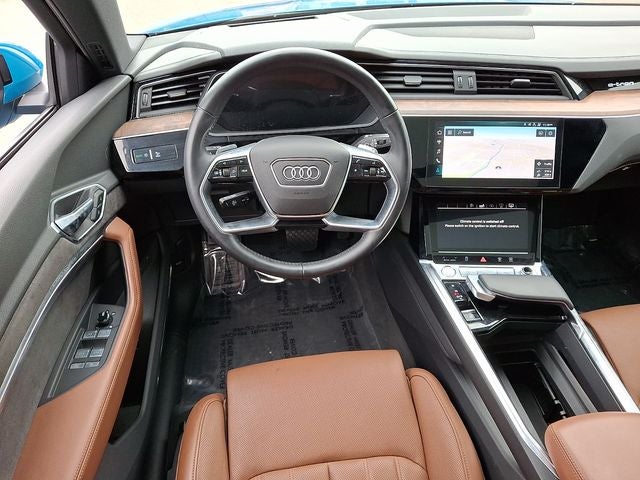 2019 Audi e-tron Prestige quattro