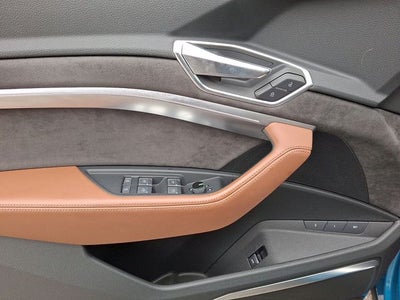 2019 Audi e-tron Prestige quattro