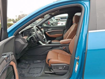 2019 Audi e-tron Prestige quattro