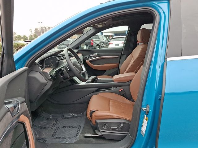 2019 Audi e-tron Prestige quattro