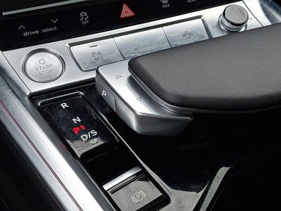 2019 Audi e-tron Prestige quattro