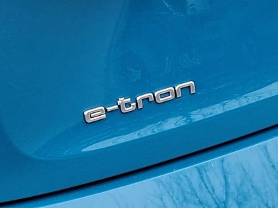 2019 Audi e-tron Prestige quattro