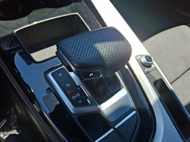 2023 Audi A4 45 S line Premium Plus quattro