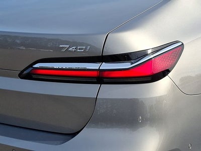 2025 BMW 7 Series 740i