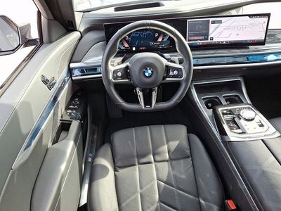 2025 BMW 7 Series 740i