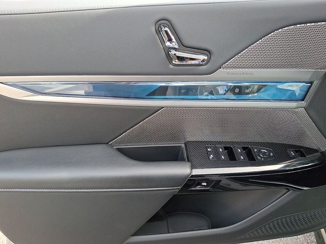 2025 BMW 7 Series 740i