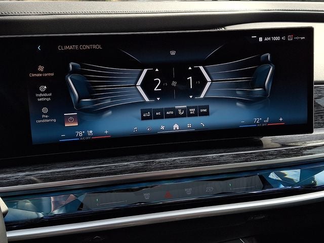 2025 BMW 7 Series 740i