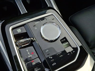 2025 BMW 7 Series 740i