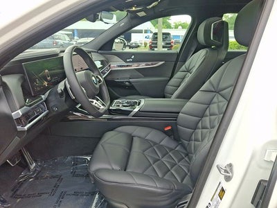 2025 BMW 7 Series 740i xDrive