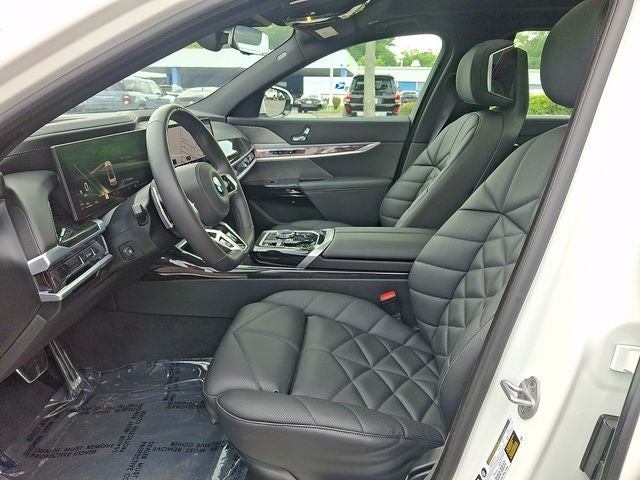 2025 BMW 7 Series 740i xDrive