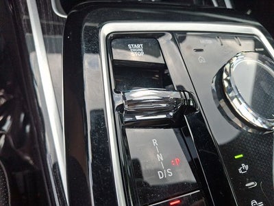 2025 BMW 7 Series 740i xDrive