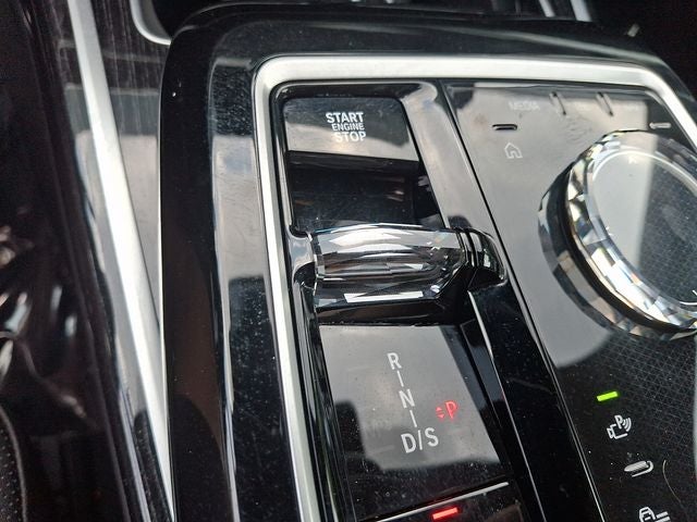 2025 BMW 7 Series 740i xDrive