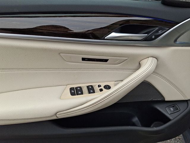 2023 BMW 5 Series 530i