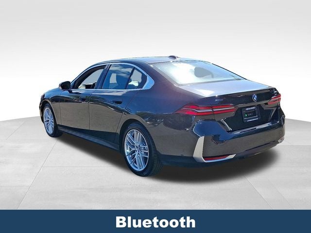 2025 BMW 5 Series 540i xDrive