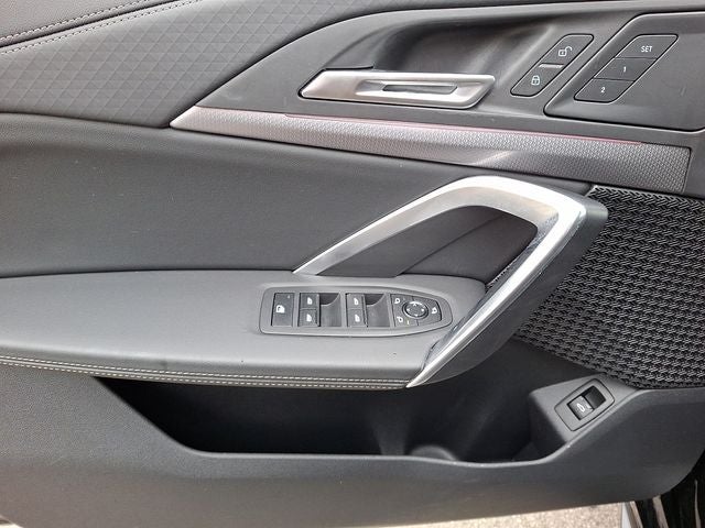 2025 BMW X2 xDrive28i