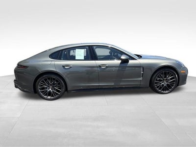 2023 Porsche Panamera Base