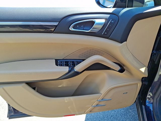 2017 Porsche Cayenne Base