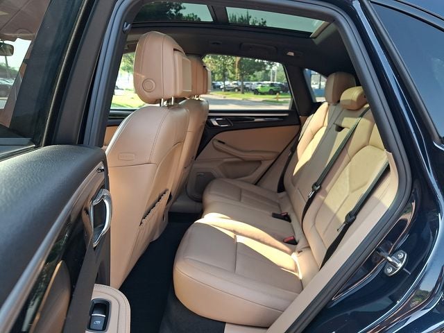 2019 Porsche Macan Base
