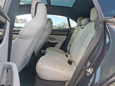 2024 Porsche Macan Electric 4