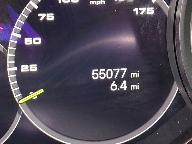 2022 Porsche Cayenne E-Hybrid Base