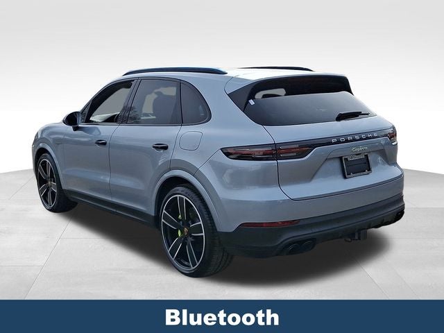 2022 Porsche Cayenne E-Hybrid Base