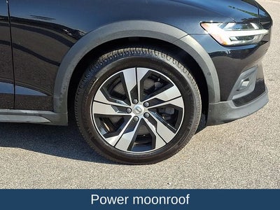 2021 Volvo V60 Cross Country T5