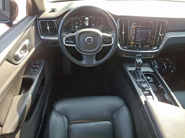 2021 Volvo V60 Cross Country T5
