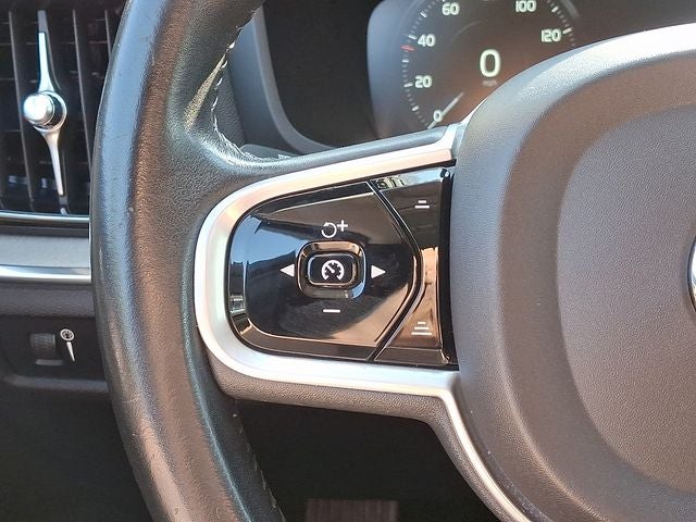 2021 Volvo V60 Cross Country T5