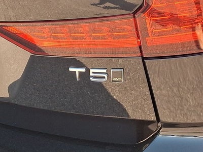 2021 Volvo V60 Cross Country T5