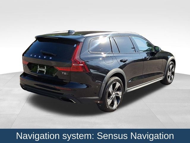2021 Volvo V60 Cross Country T5