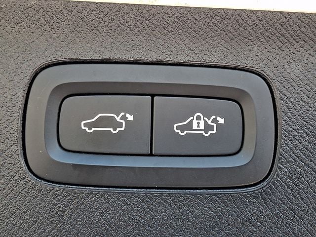 2021 Volvo XC90 Recharge Plug-In Hybrid T8 Inscription 7 Passenger