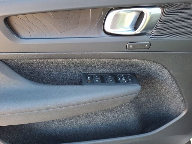 2023 Volvo C40 Recharge Pure Electric Twin Plus