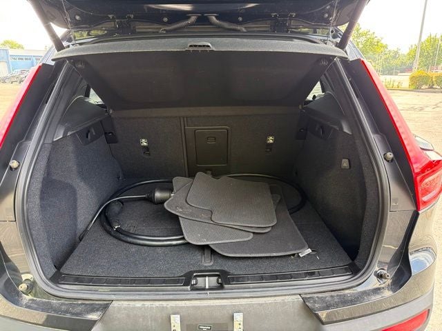 2023 Volvo XC40 Recharge Pure Electric Twin Plus