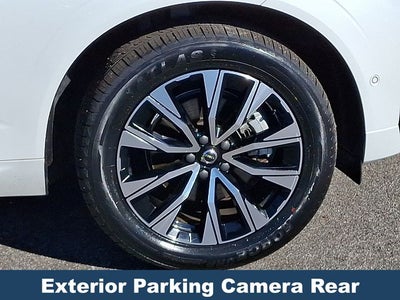 2024 Volvo XC60 B5 Plus Dark Theme