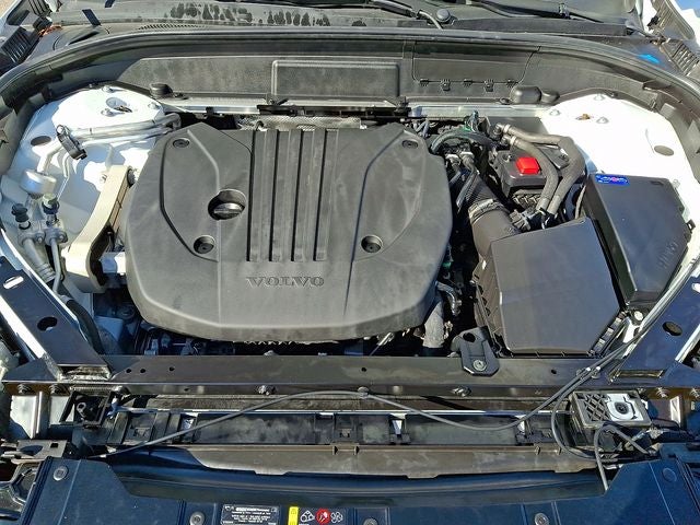 2024 Volvo XC60 B5 Plus Dark Theme