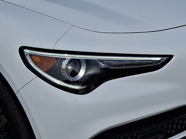 2019 Alfa Romeo Stelvio Base