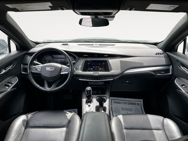 2023 Cadillac XT4 Premium Luxury