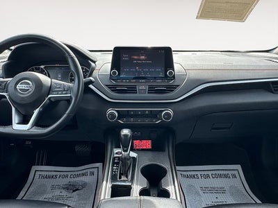 2022 Nissan Altima 2.5 SR
