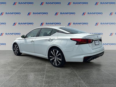 2022 Nissan Altima 2.5 SR