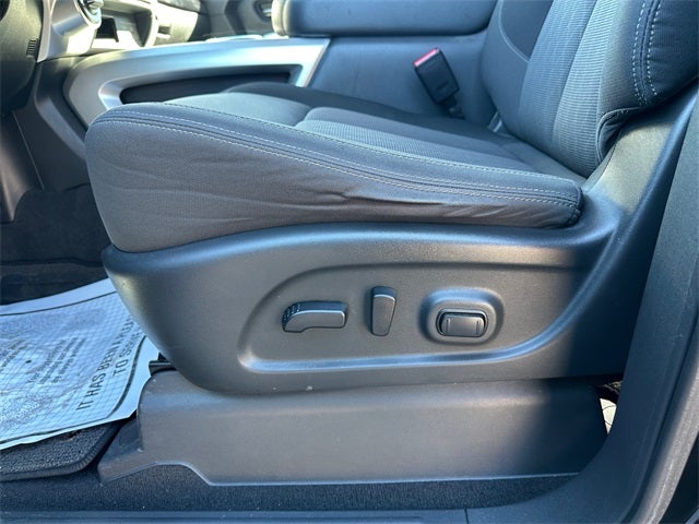 2021 Nissan Titan SV