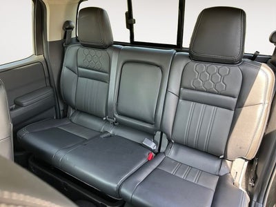2024 Nissan Frontier SL