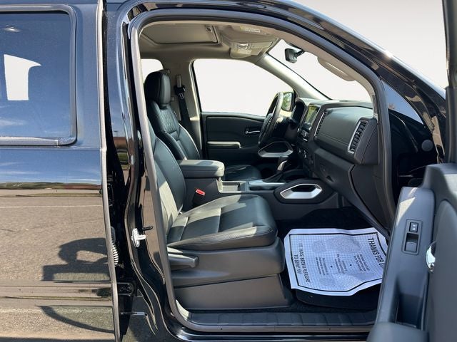 2024 Nissan Frontier SL