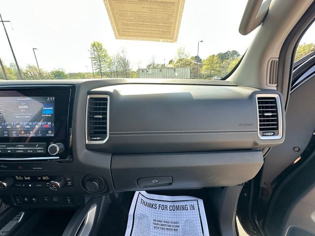 2024 Nissan Frontier SL