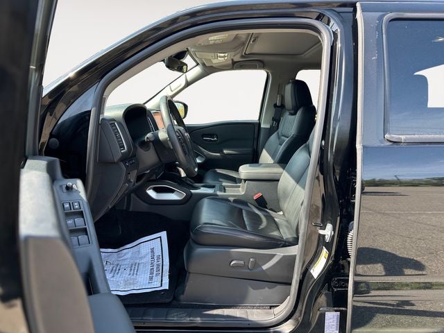 2024 Nissan Frontier SL