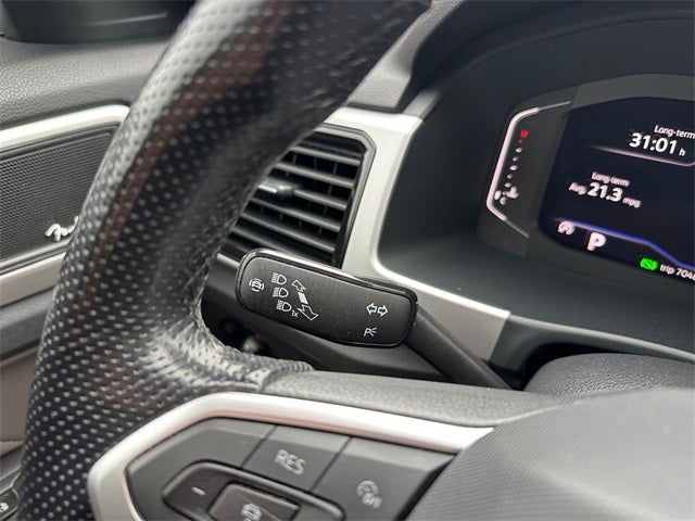 2022 Volkswagen Atlas 3.6L V6 SEL Premium R-Line