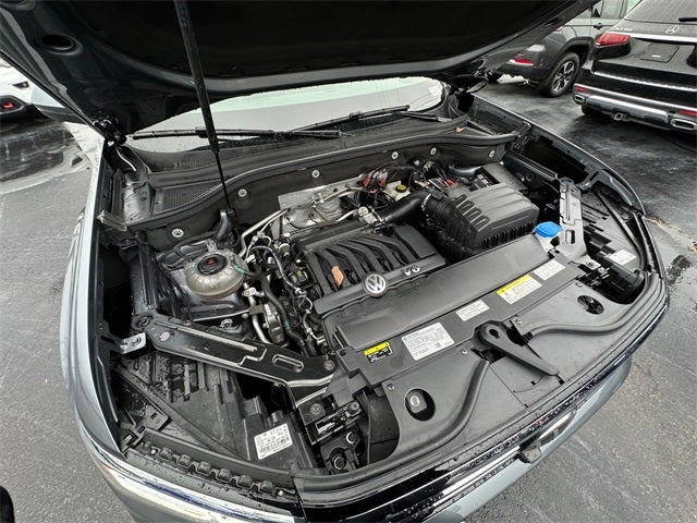 2022 Volkswagen Atlas 3.6L V6 SEL Premium R-Line