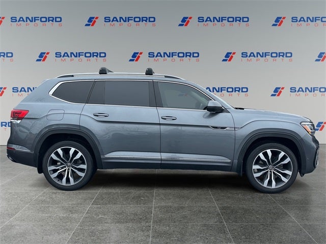 2022 Volkswagen Atlas 3.6L V6 SEL Premium R-Line