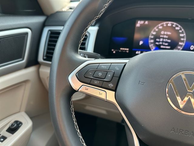 2022 Volkswagen Atlas 3.6L V6 SE w/Technology