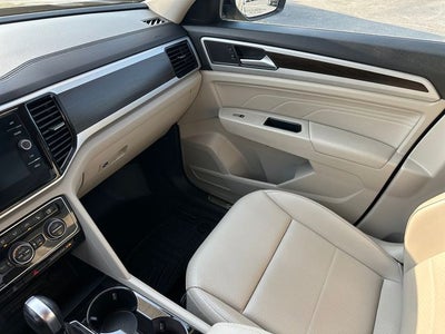 2022 Volkswagen Atlas 3.6L V6 SE w/Technology