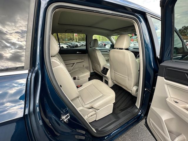 2022 Volkswagen Atlas 3.6L V6 SE w/Technology
